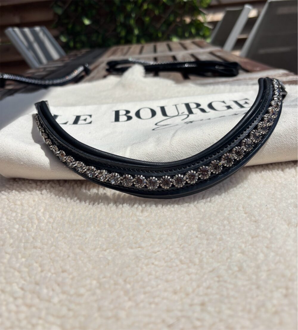 Frontal Velvet – Image 3